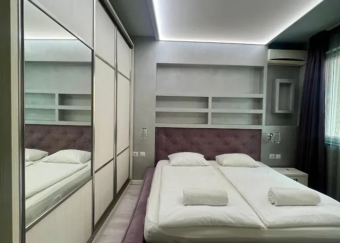 Deja Vu Апартаменты *